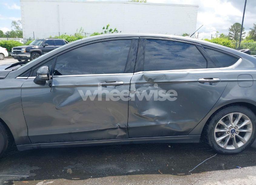 Photo 14 of 2016 Ford Fusion SE HYBRID (VIN 3FA6P0LU6GR127095)