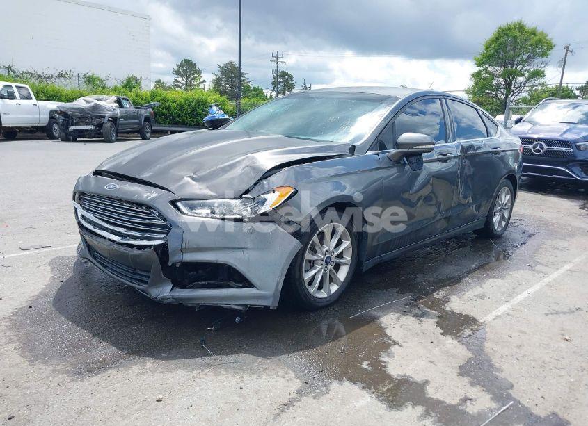 Photo 2 of 2016 Ford Fusion SE HYBRID (VIN 3FA6P0LU6GR127095)