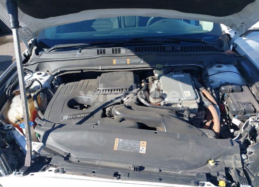 Photo 10 of 2017 Ford Fusion HYBRID SE (VIN 3FA6P0LU6HR238408)