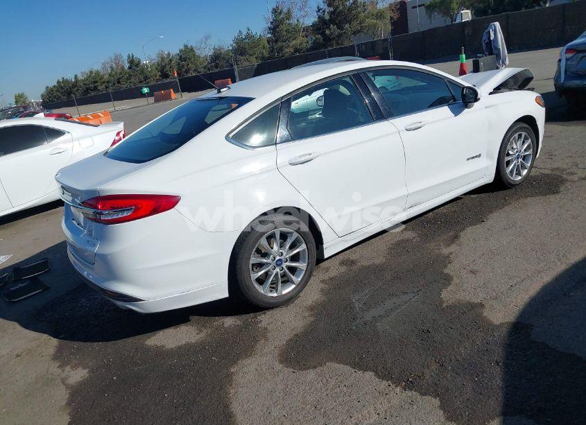 Photo 4 of 2017 Ford Fusion HYBRID SE (VIN 3FA6P0LU6HR238408)