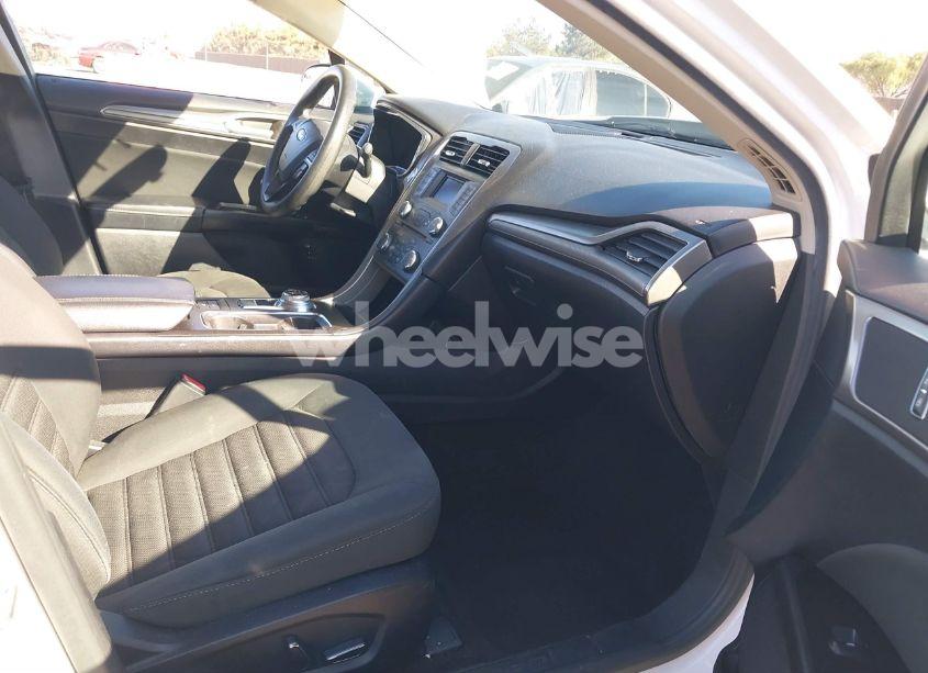 Photo 5 of 2017 Ford Fusion HYBRID SE (VIN 3FA6P0LU6HR238408)