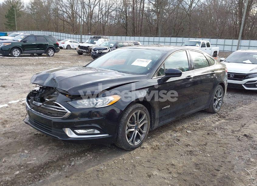 Photo 2 of 2017 Ford Fusion HYBRID SE (VIN 3FA6P0LU6HR259114)