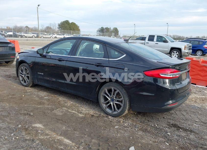 Photo 3 of 2017 Ford Fusion HYBRID SE (VIN 3FA6P0LU6HR259114)