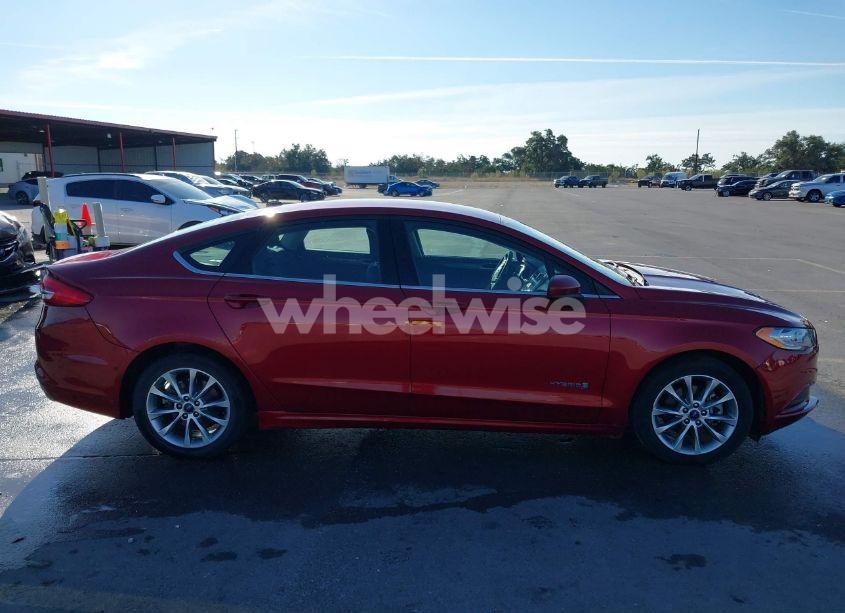 Photo 13 of 2017 Ford Fusion HYBRID SE (VIN 3FA6P0LU6HR261025)