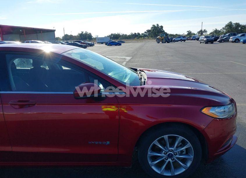 Photo 18 of 2017 Ford Fusion HYBRID SE (VIN 3FA6P0LU6HR261025)