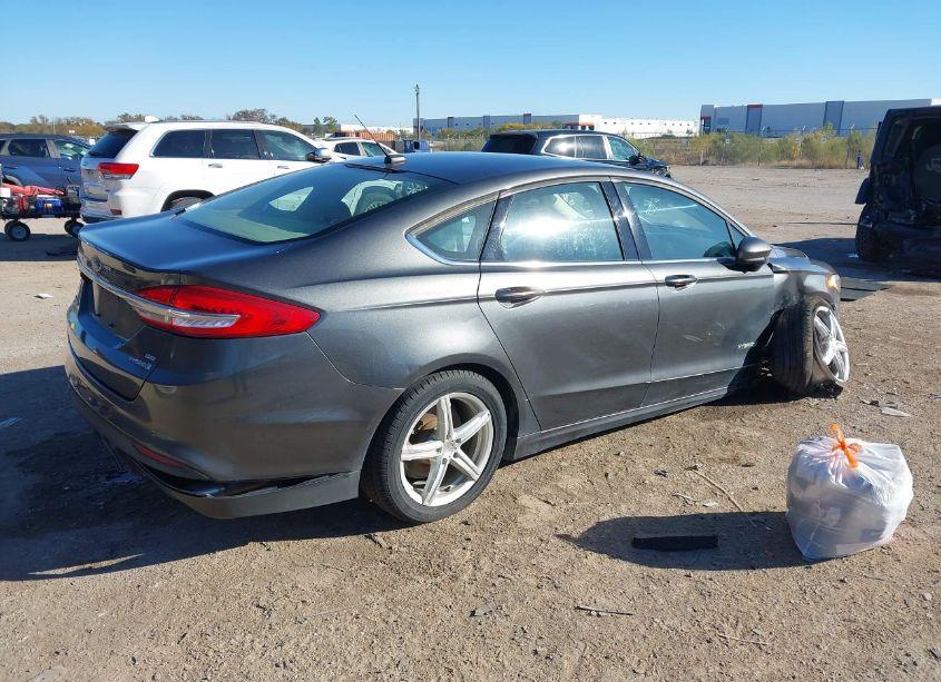 Photo 4 of 2017 Ford Fusion HYBRID SE (VIN 3FA6P0LU6HR315214)