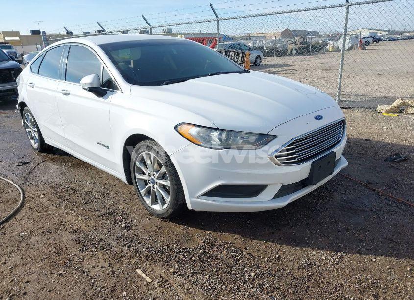 2017 Ford Fusion HYBRID SE (VIN 3FA6P0LU6HR355129) main photo