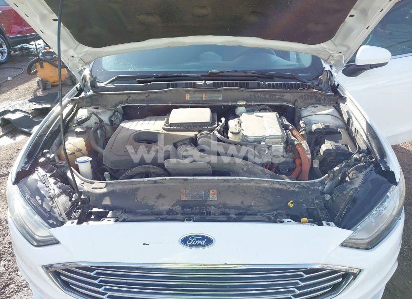 Photo 10 of 2017 Ford Fusion HYBRID SE (VIN 3FA6P0LU6HR355129)