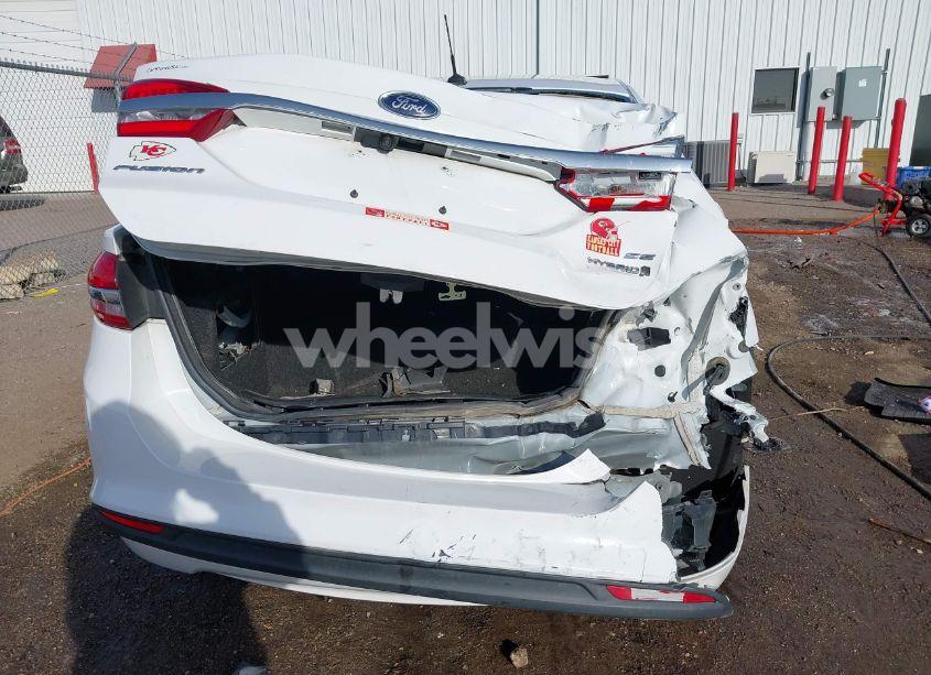 Photo 6 of 2017 Ford Fusion HYBRID SE (VIN 3FA6P0LU6HR355129)