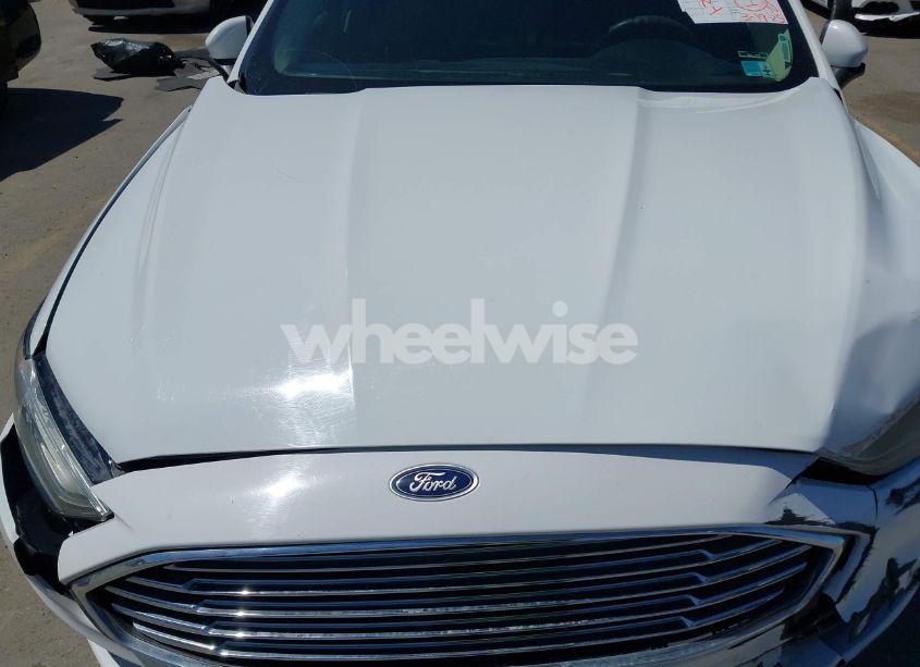 Photo 10 of 2017 Ford Fusion HYBRID SE (VIN 3FA6P0LU6HR357477)