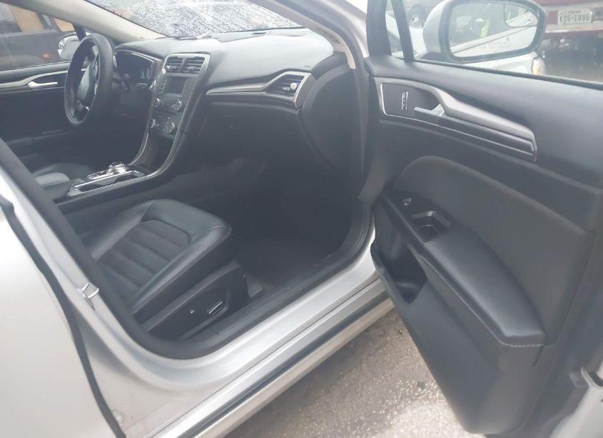 Photo 5 of 2017 Ford Fusion HYBRID SE (VIN 3FA6P0LU6HR382279)