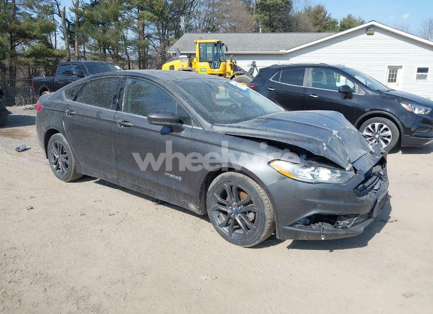 2018 Ford Fusion HYBRID SE (VIN 3FA6P0LU6JR118226) main photo