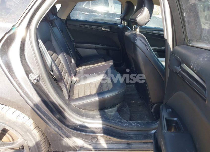 Photo 8 of 2018 Ford Fusion HYBRID SE (VIN 3FA6P0LU6JR118226)