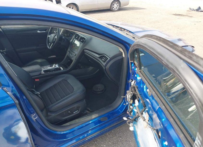 Photo 5 of 2018 Ford Fusion HYBRID SE (VIN 3FA6P0LU6JR179379)