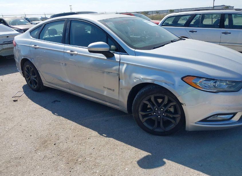 Photo 6 of 2018 Ford Fusion HYBRID SE (VIN 3FA6P0LU6JR207309)