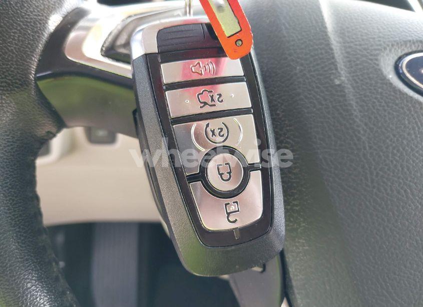 Photo 11 of 2018 Ford Fusion HYBRID SE (VIN 3FA6P0LU6JR227205)