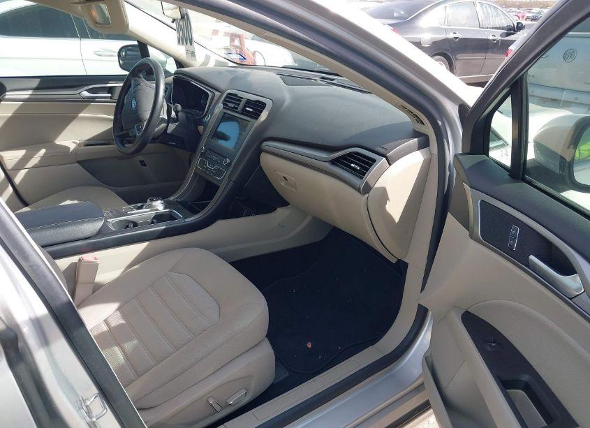 Photo 5 of 2018 Ford Fusion HYBRID SE (VIN 3FA6P0LU6JR269048)