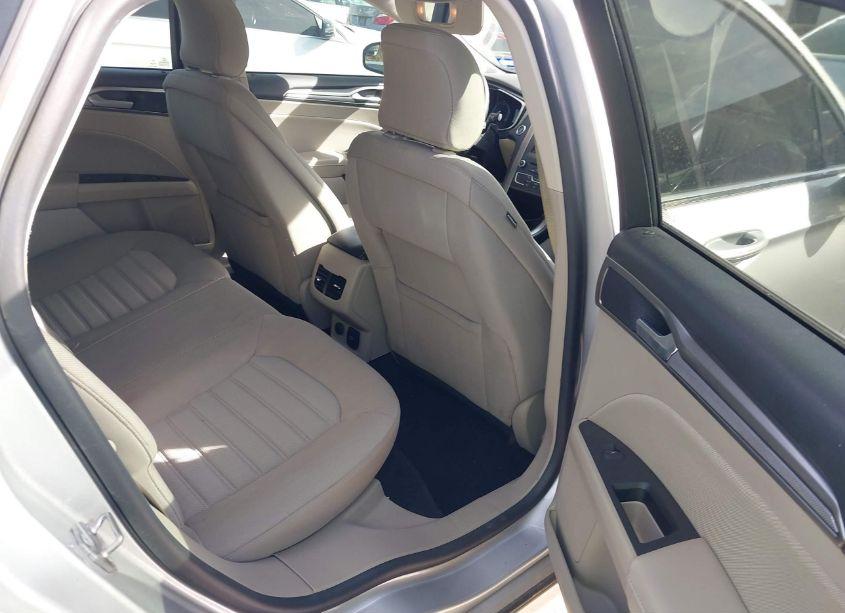 Photo 8 of 2018 Ford Fusion HYBRID SE (VIN 3FA6P0LU6JR269048)