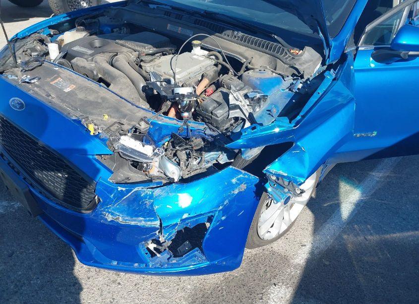 Photo 6 of 2019 Ford Fusion HYBRID SE (VIN 3FA6P0LU6KR143919)