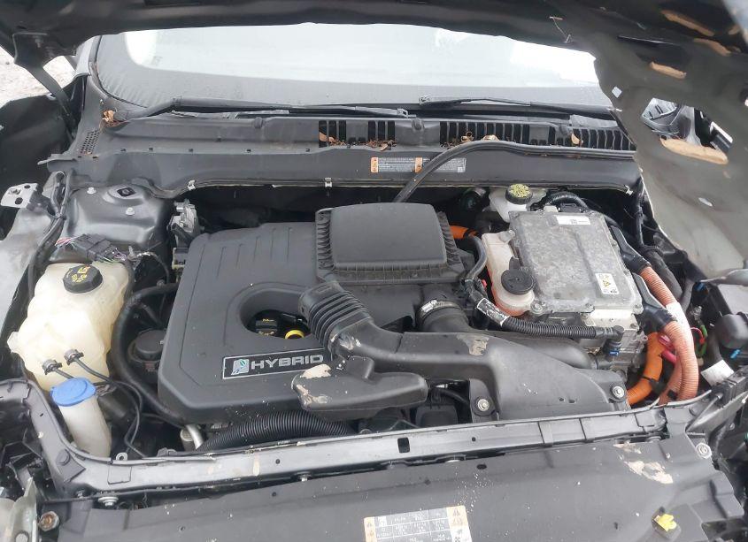 Photo 10 of 2019 Ford Fusion HYBRID SE (VIN 3FA6P0LU6KR158226)