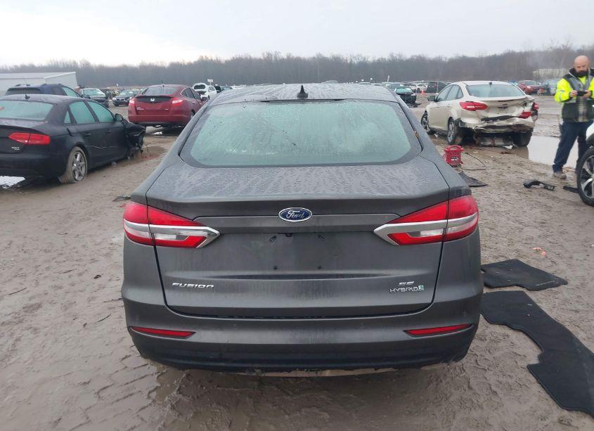 Photo 16 of 2019 Ford Fusion HYBRID SE (VIN 3FA6P0LU6KR158226)