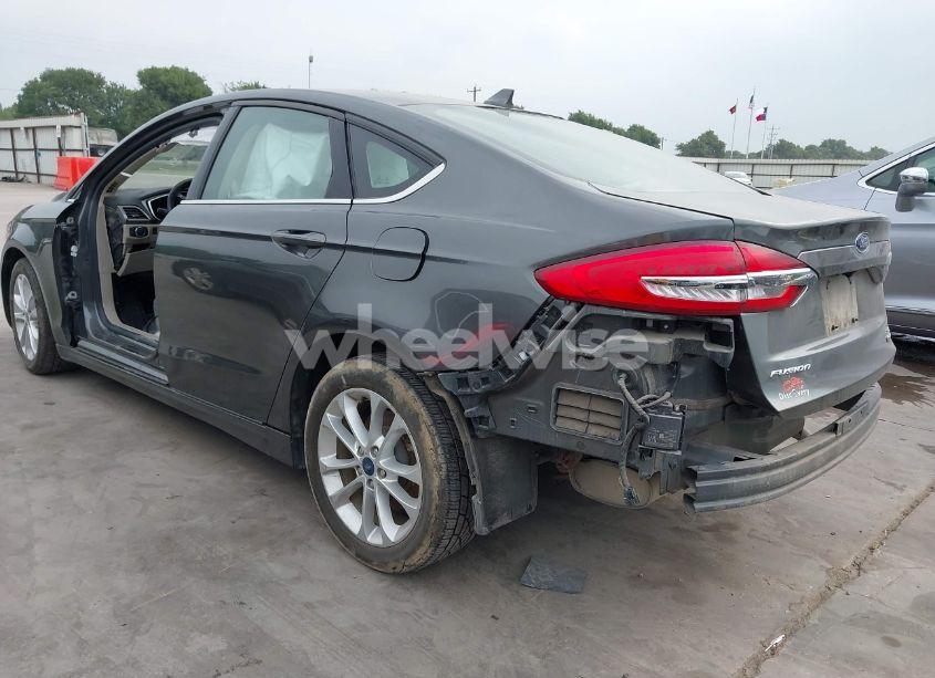 Photo 6 of 2019 Ford Fusion HYBRID SE (VIN 3FA6P0LU6KR183899)