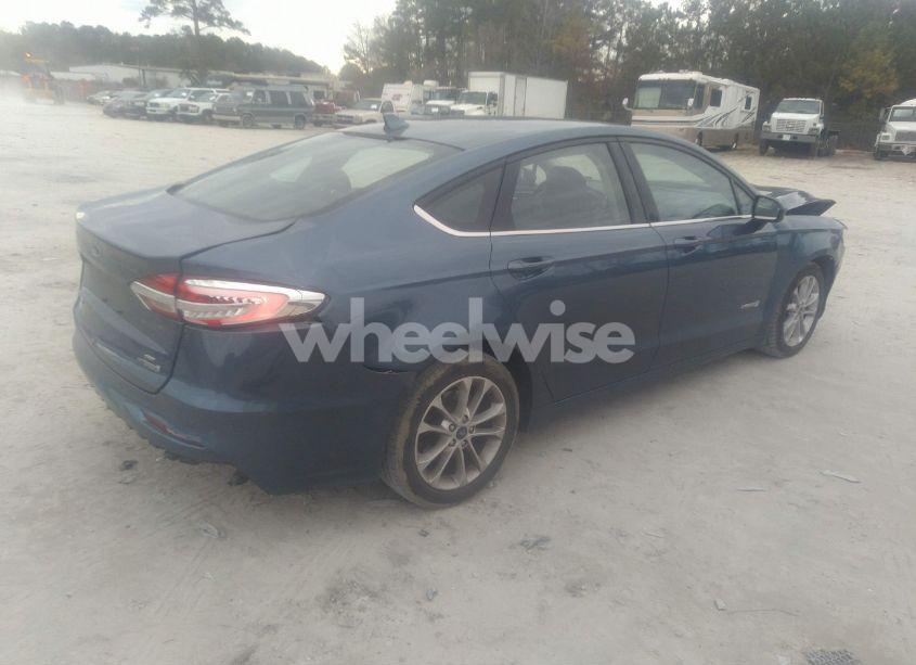 Photo 4 of 2019 Ford Fusion HYBRID SE (VIN 3FA6P0LU6KR208543)