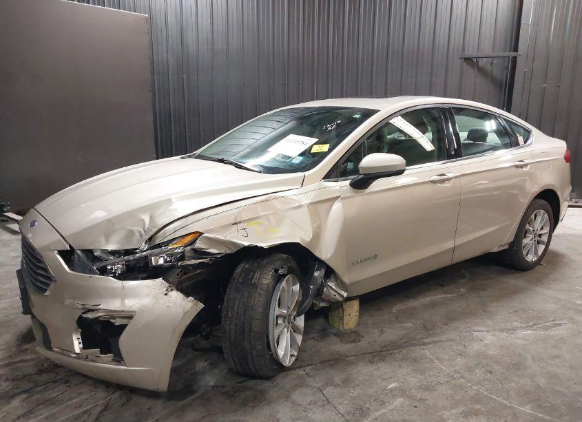 Photo 6 of 2019 Ford Fusion HYBRID SE (VIN 3FA6P0LU6KR212396)