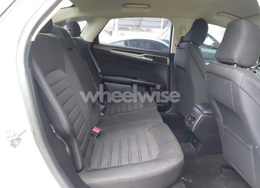 Photo 8 of 2020 Ford Fusion HYBRID SE (VIN 3FA6P0LU6LR113532)