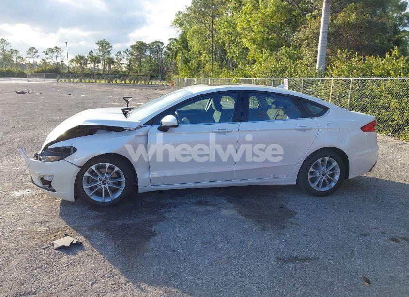 Photo 15 of 2020 Ford Fusion HYBRID SE (VIN 3FA6P0LU6LR184925)