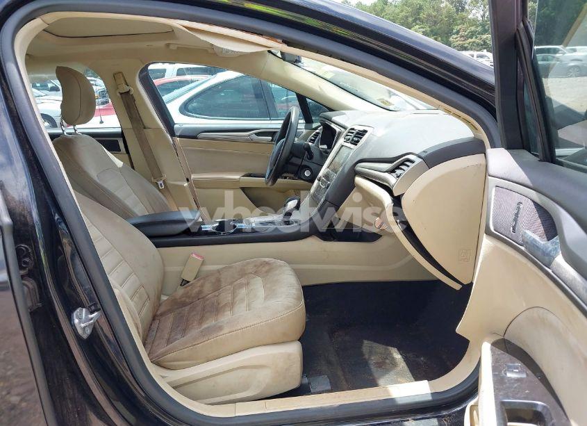 Photo 5 of 2014 Ford Fusion HYBRID SE (VIN 3FA6P0LU7ER264379)