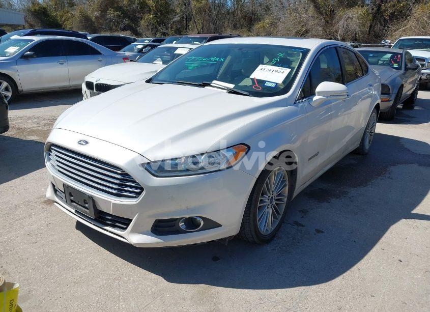 Photo 2 of 2014 Ford Fusion HYBRID SE (VIN 3FA6P0LU7ER365602)