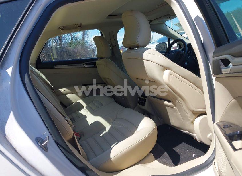 Photo 8 of 2015 Ford Fusion HYBRID SE (VIN 3FA6P0LU7FR175574)