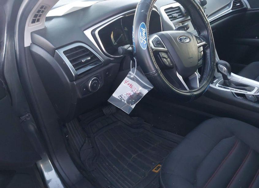 Photo 12 of 2015 Ford Fusion HYBRID SE (VIN 3FA6P0LU7FR185716)