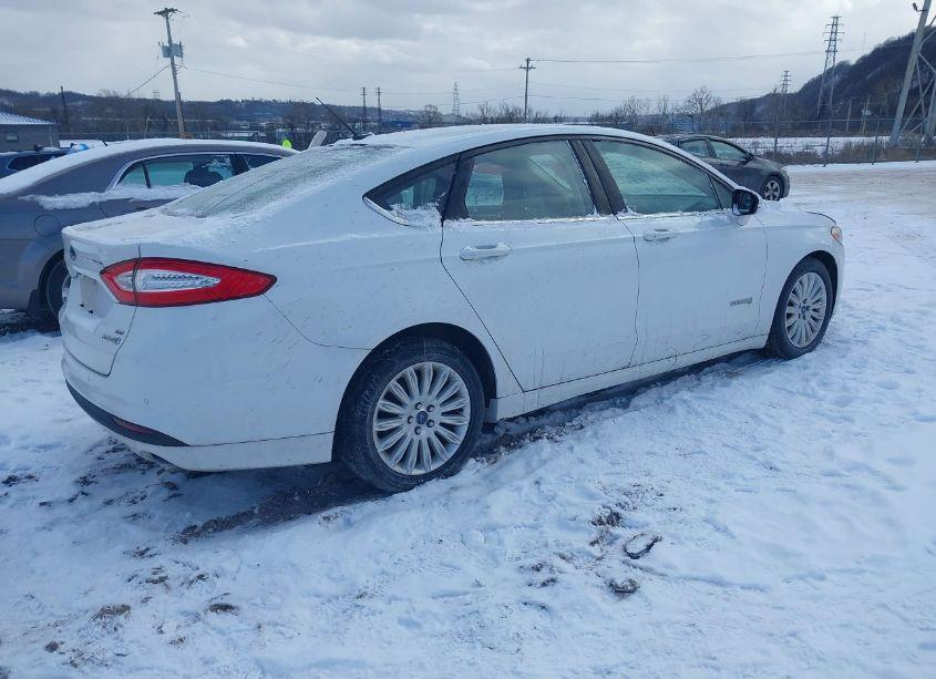 Photo 4 of 2015 Ford Fusion HYBRID SE (VIN 3FA6P0LU7FR228144)