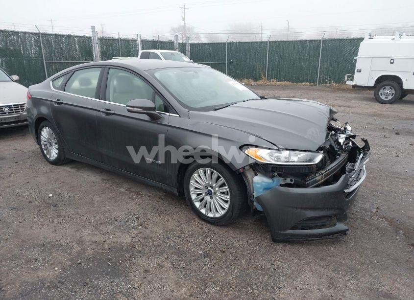 2015 Ford Fusion HYBRID SE (VIN 3FA6P0LU7FR247387) main photo