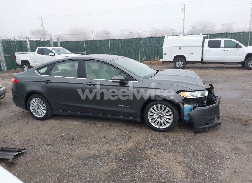 Photo 14 of 2015 Ford Fusion HYBRID SE (VIN 3FA6P0LU7FR247387)