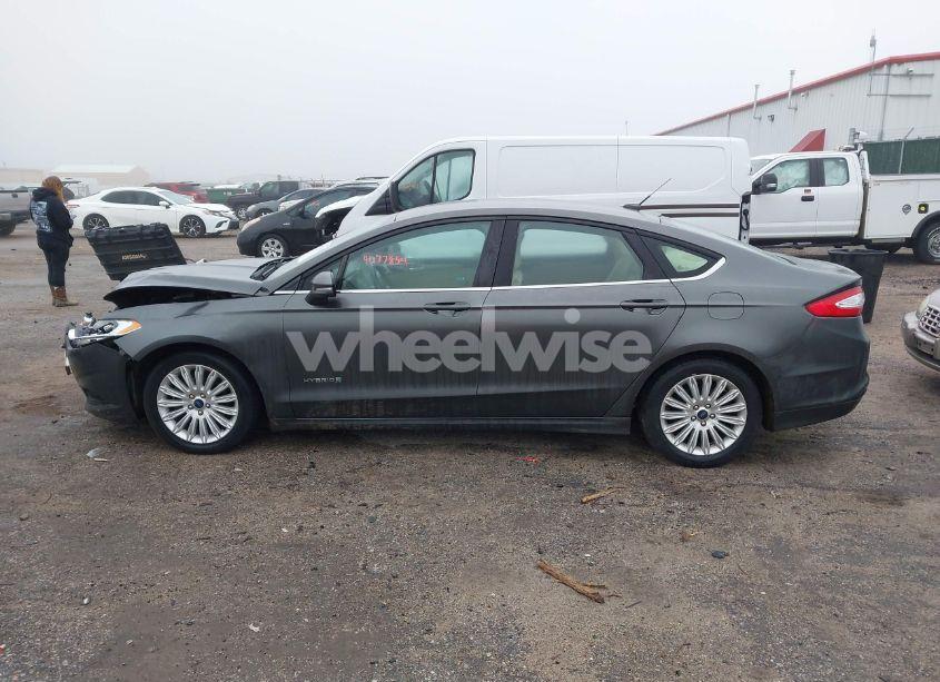Photo 15 of 2015 Ford Fusion HYBRID SE (VIN 3FA6P0LU7FR247387)