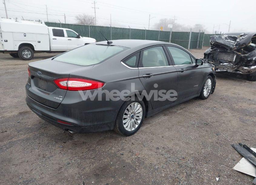 Photo 4 of 2015 Ford Fusion HYBRID SE (VIN 3FA6P0LU7FR247387)