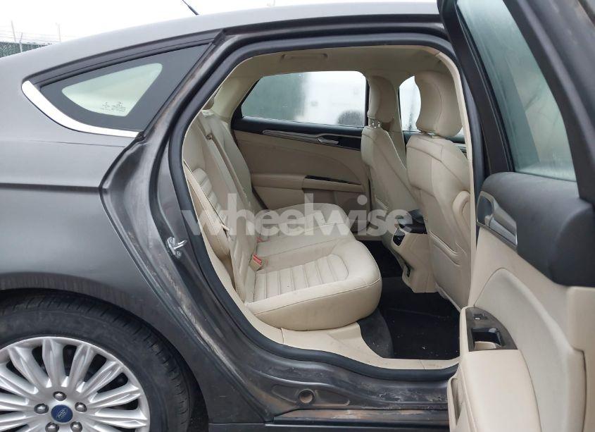 Photo 8 of 2015 Ford Fusion HYBRID SE (VIN 3FA6P0LU7FR247387)