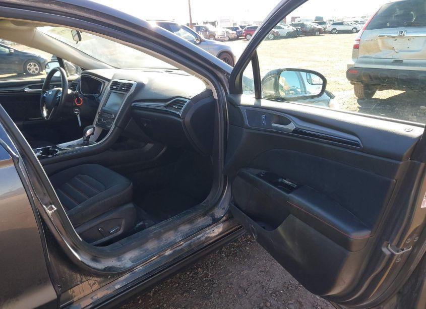 Photo 5 of 2016 Ford Fusion HYBRID SE (VIN 3FA6P0LU7GR204072)