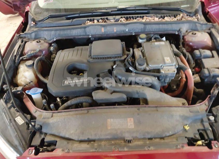 Photo 10 of 2016 Ford Fusion HYBRID SE (VIN 3FA6P0LU7GR355929)