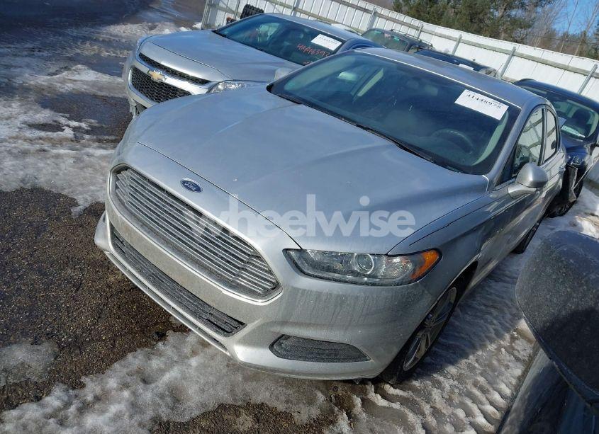 Photo 2 of 2016 Ford Fusion HYBRID SE (VIN 3FA6P0LU7GR406331)