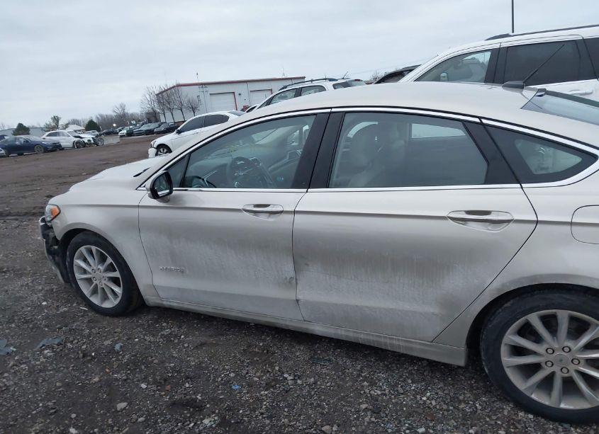 Photo 14 of 2017 Ford Fusion HYBRID SE (VIN 3FA6P0LU7HR162844)