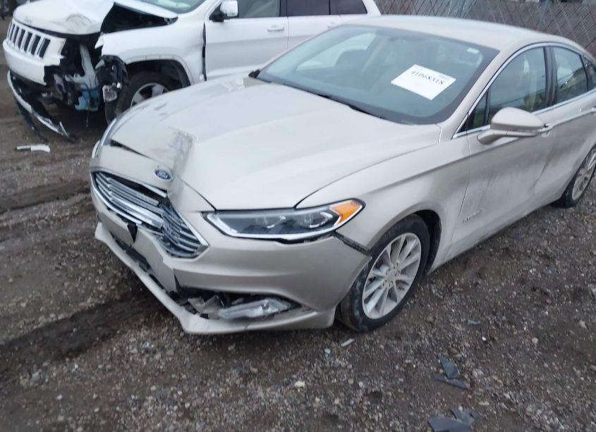 Photo 2 of 2017 Ford Fusion HYBRID SE (VIN 3FA6P0LU7HR162844)