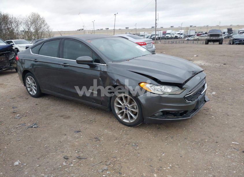 2017 Ford Fusion HYBRID SE (VIN 3FA6P0LU7HR191082) main photo