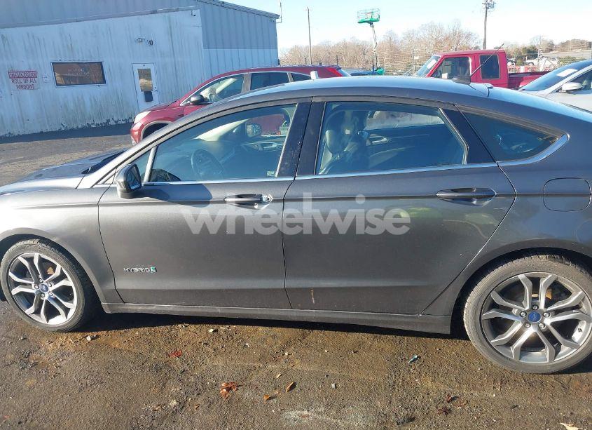 Photo 14 of 2017 Ford Fusion HYBRID SE (VIN 3FA6P0LU7HR254634)