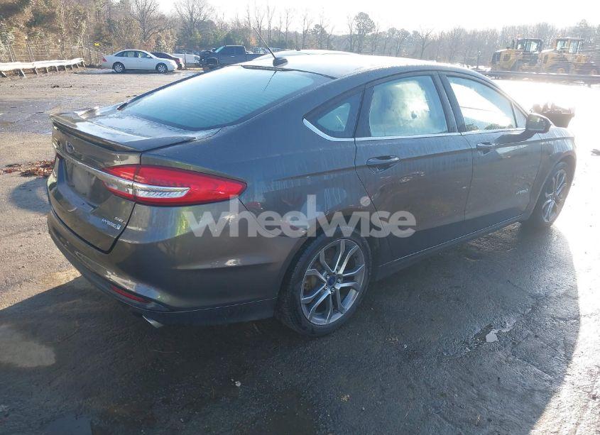 Photo 4 of 2017 Ford Fusion HYBRID SE (VIN 3FA6P0LU7HR254634)
