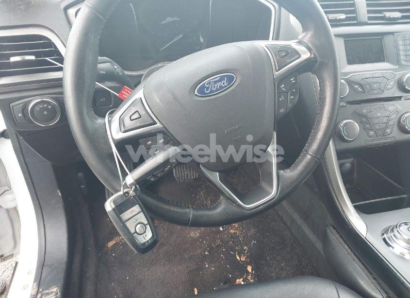 Photo 11 of 2017 Ford Fusion HYBRID SE (VIN 3FA6P0LU7HR287715)