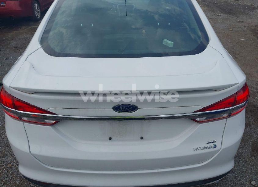 Photo 16 of 2017 Ford Fusion HYBRID SE (VIN 3FA6P0LU7HR287715)